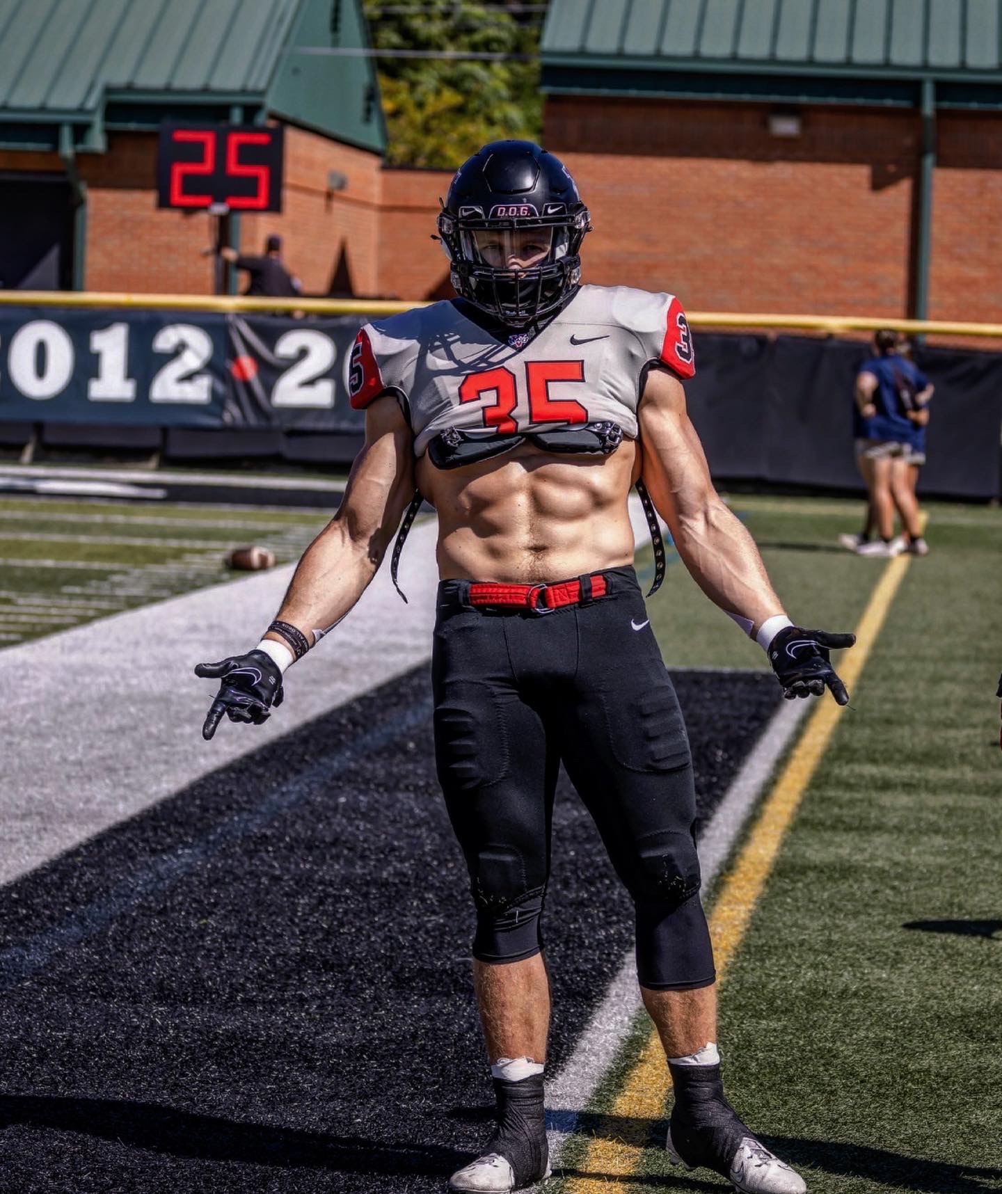 71DC4354 D025 4E57 9554 33C41E5C8F1A